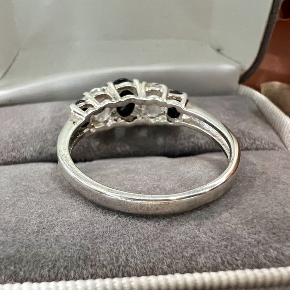 Vintage Genuine Sapphire Ring Solid 925 Sterling Silver Oval Cut Blue & White - Picture 13 of 17